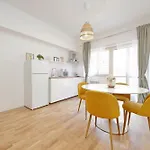 Nature Flat *